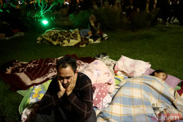 Deprem sonrası İstanbul'un en zor gecesi! Parklarda sabahladılar - 19