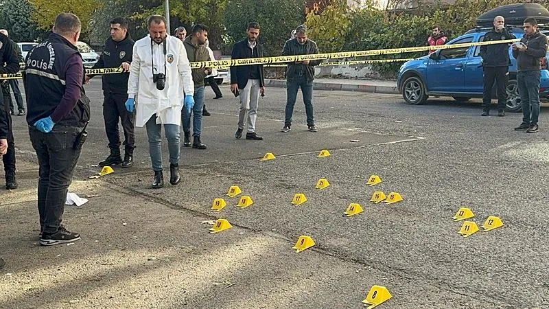 TFF 3'üncü Lig ekiplerinden Çorluspor 1947'nin teknik direktörü Ersin Aka, yolda yürürken silahlı saldırıda öldürüldü. (DHA)