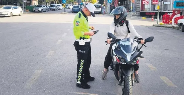 Motosikletçilere yeni kural! Eldiven takmak artık zorunlu
