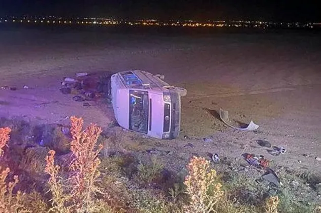 Konya'da feci kaza! Tarım işçilerinin minibüsü şarampole yuvarlandı: 1 ölü, 14 yaralı