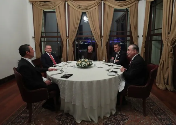 Binali Yıldırım kulüp başkanları ile bir araya geldi-1