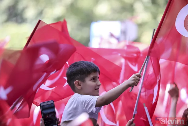 Saraçhane’deki 15 Temmuz etkinlik alanına millet akın etti - 3
