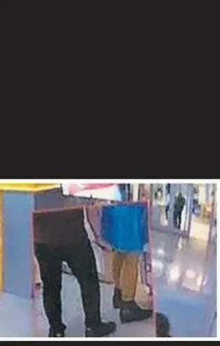 Kadınların  'etek altı' fotoğraflarını çeken sapık adliye kâtibi tutuklandı