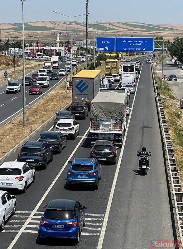 İstanbul'a akın var... Tatilciler dönüş yolunda | TRAFİK YOL DURUMU - 3