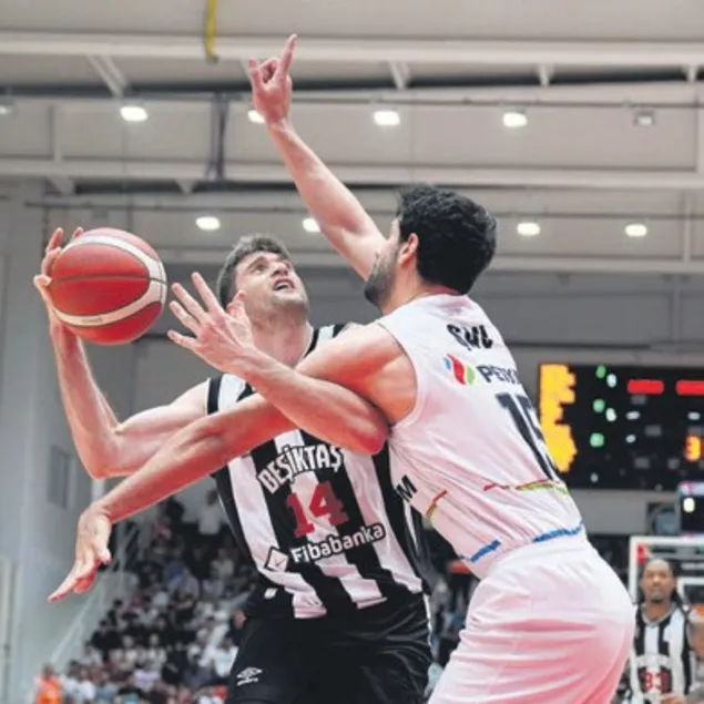 Beşiktaş Petkim’i rahat geçti