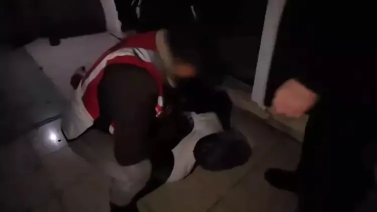 Son dakika: Türk Escobar Ürfi Çetinkaya'nın çetesine operasyon! İnterpol tarafından kırmızı bültenle aranan H.Y.N. ile birlikte 42 kişi yakalandı-5