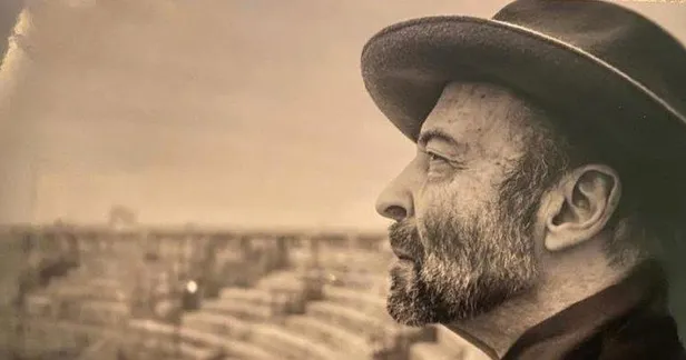 Avrupa'nın göbeğinde insanlık dramı! Fransa'da dünyaca ünlü fotoğrafçı Rene Robert sokak ortasında donarak öldü-2