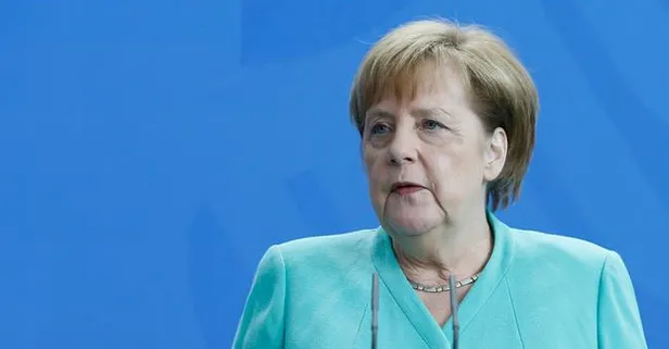 Merkel: Türkiye'nin NATO üyesi kalması lazım