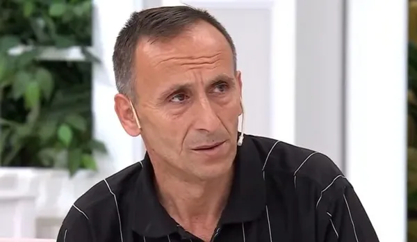 esra-erolda-akilalmaz-olay-tiktok-fenomeni-7-cocugunu-birakip-yasak-askina-kacti-aciklamalari-soke-etti-1623685928025.jpg Esra Erol’da akılalmaz olay! TikTok fenomeni 7 çocuğunu bırakıp yasak aşkına kaçtı açıklamaları şoke etti-6