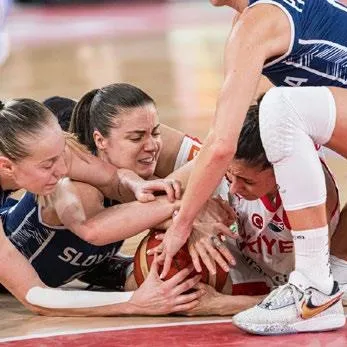 Potanın Perileri havlu attı