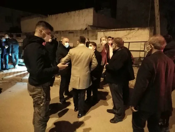 son-dakika-suriyeden-atilan-roket-kilise-dustu-1616094670012.jpg Son dakika! Suriye'den atılan roket Kilis'e düştü! Roketler terör örgütü PKK/YPG'nin işgali altındaki bölgeden fırlatıldı-2