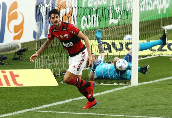 fenerbahcede-stoper-operasyonu-suruyor-henrique-tamam-nino-yolda-1658742909366.jpg Fenerbahçe'de stoper operasyonu sürüyor! Henrique tamam, Nino yolda-3