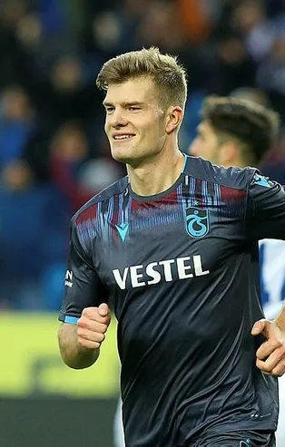 Sörloth Sivas maçında sahada