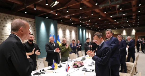 Erdoğan öncülüğündeki diplomasi sonuç verdi! İstanbul Zirvesi’nde Rusya ve Ukrayna'dan barış sinyali
