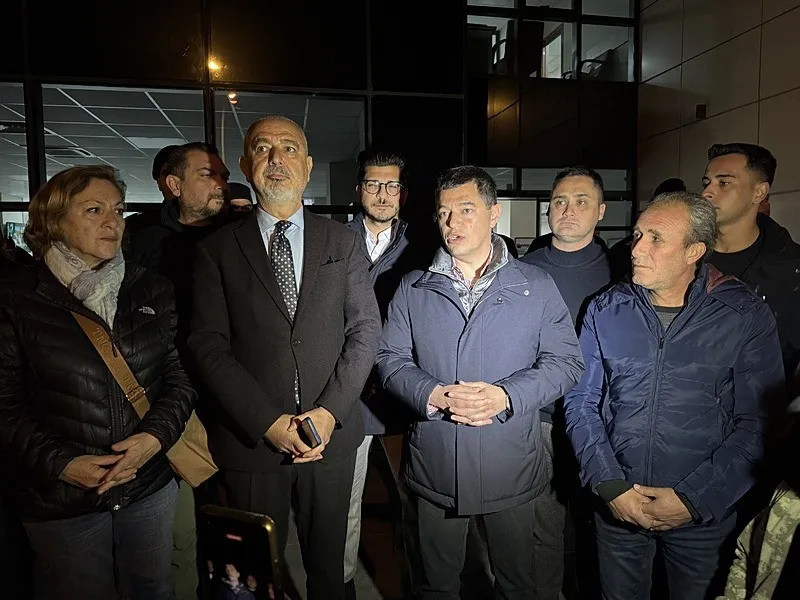 CHP'li Marmaris Belediyesi'nde rüşvete suçüstü: 13 şüpheli gözaltında-5