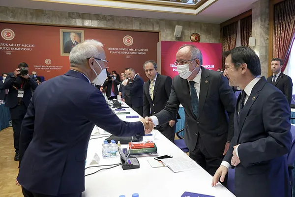 son-dakika-hazine-ve-maliye-bakani-lutfi-elvandan-fiyat-istikrari-ve-cari-acik-aciklamasi-1636745359592.jpg SON DAKİKA! Hazine ve Maliye Bakanı Lütfi Elvan'dan fiyat istikrarı ve cari açık açıklaması-8