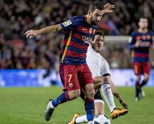 Barcelona’dan final adımı