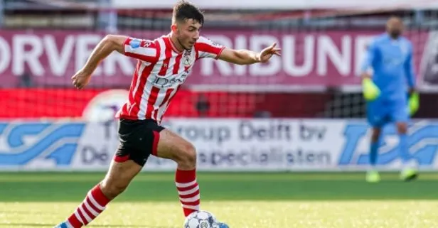 Halil Dervişoğlu kimdir kaç yaşında hangi takımlarda oynadı? Galatasaray'ın yeni transferi Halil kimdir?