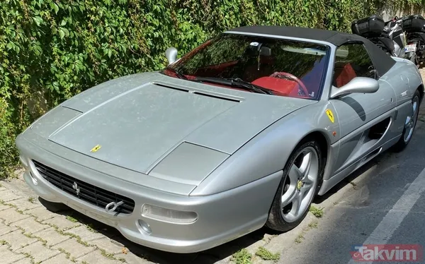 Şarkıcı Berkay Şahin uyanıklık peşinde! Geliriyle dikkat çeken Berkay lüks aracına 'T' plaka takarak... - 24