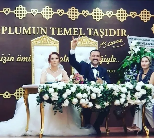 hastanede-taskinlik-cikaranlari-ayirmak-isteyen-guvenlik-gorevlisi-boynundan-aldigi-bicak-darbesiyle-hayatini-1663224075209.jpg Hastanede taşkınlık çıkaranları ayırmak isteyen güvenlik görevlisi boynundan aldığı bıçak darbesiyle hayatını kaybetti-2