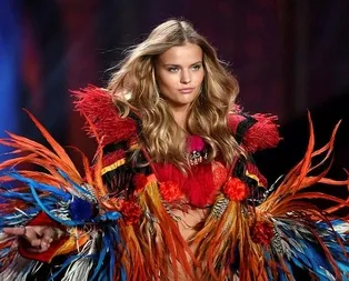 Merakla bekliyo’Rus’!