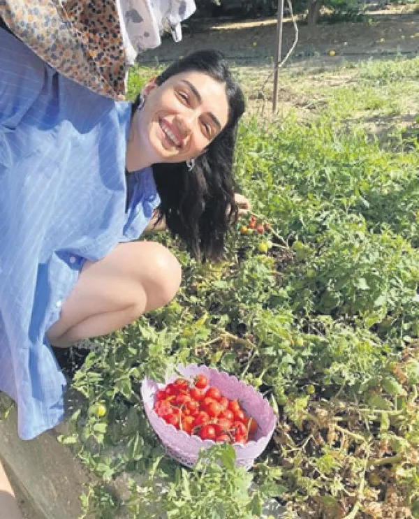 deniz-kizi-neslihan-neslihan-atagulun-bu-karesine-deniz-kizi-yorumlari-yagdi-1685995461719.jpeg Deniz kızı Neslihan! Güzel oyuncu Neslihan Atagül’ün bu karesine “Deniz kızı” yorumları yağdı...-12