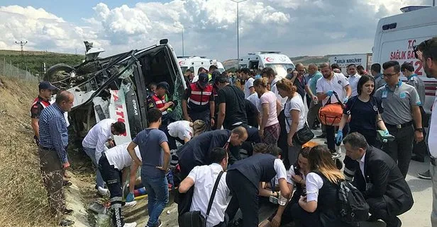 Son dakika haberi: İstanbul’da feci kaza! Servis midibüsü devrildi: 20’den fazla yaralı var