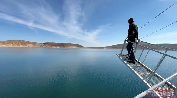 Keban Baraj Gölü'nde sular çekilince dev obruk ortaya çıktı! Meteor düşmesi sonucu oluştuğuna inanılıyor - 18