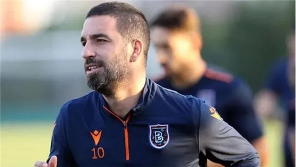 ergin-ataman-ile-arda-turandan-tarihi-ortaklik-o-takimi-satin-aldilar-1594641787320.jpg Ergin Ataman ile Arda Turan'dan tarihi ortaklık! O takımı satın aldılar-3