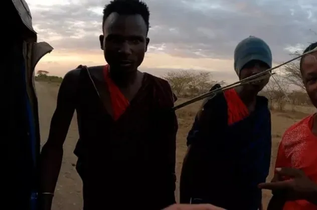Türk Youtuber'a Afrika seyahati sırasında taciz girişimi! "Kaç kız kaç"