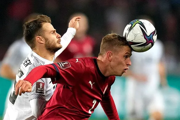 Fener'de Zima sesleri: Stoper transferi için düğmeye basan Sarı-Lacivertliler rotayı Çizme'ye çevirdi-3