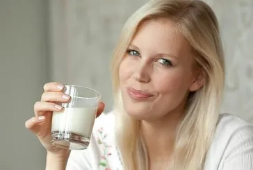 Reflünün dermanı süt