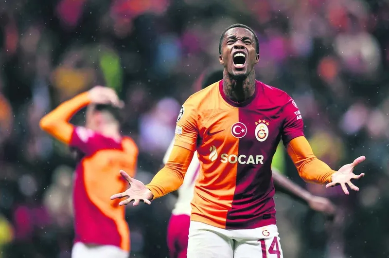 galatasarayin-basina-buyuk-dert-oldu-geri-donuyor-1731185639789.jpeg Wilfried Zaha ocak ayında Galatasaray'a dönebilir (AA)