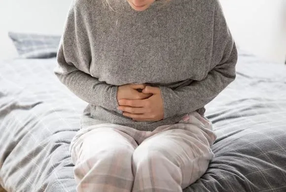 Uzmanlar bağırsak kanseri riskini beşte bir oranında azaltabilen günlük içeceği keşfetti