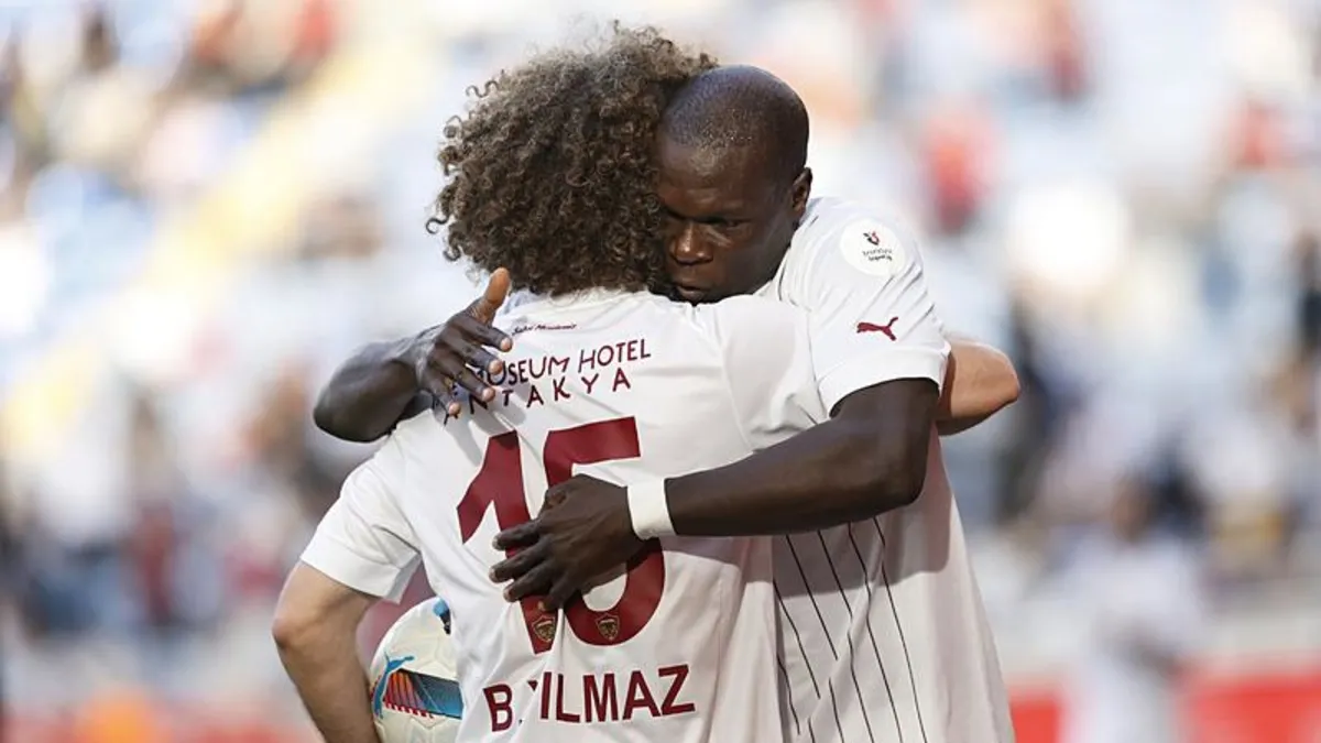 Aboubakar Immobile'yi geçti!