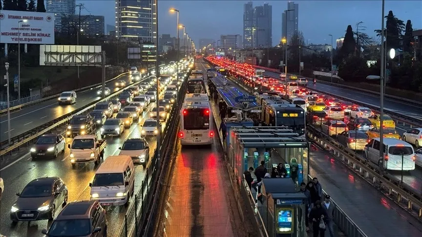 1779118548764.jpeg 20 Mayıs Çarşamba günü İstanbul'da trafiğe çıkacaklar dikkat! İşte kapanan yollar ve alternatif rotalar-5