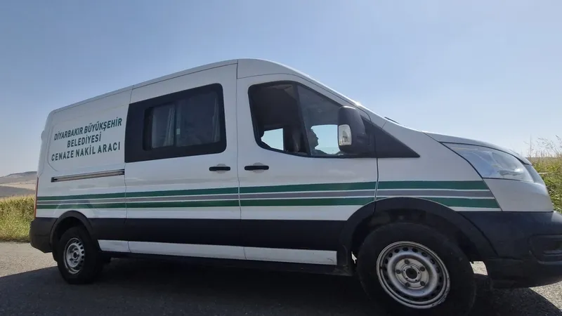 Defin işleminde yoğun güvenlik önlemi alındı (DHA)