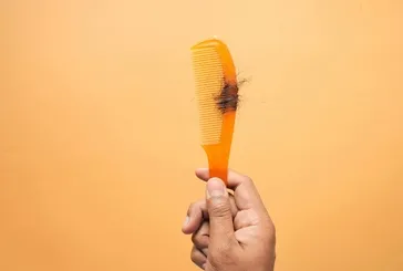 Saçlarınız vıcık vıcık yağ ise ciddi bir sinyal olabilir! Meğer uzmanlara göre...