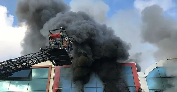 Son dakika haberi: İstanbul Bağcılar’da iş yeri yangını! 2 saat sonra kontrol altına alındı