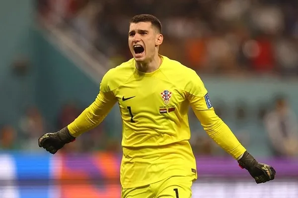 1692999268009.jpeg Hoş geldin Livakovic! Fenerbahçe Hırvat file bekçisi ile 5 yıllık sözleşme imzaladı-3