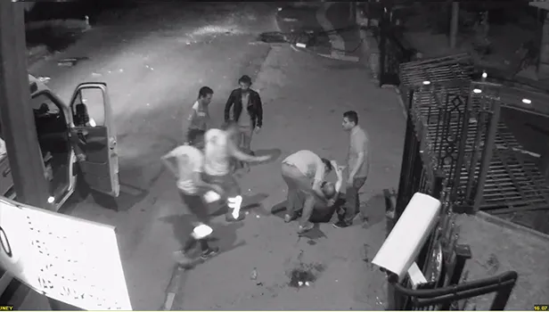 Şehit vatandaşların cenazelerini kaldırıma bıraktılar-7