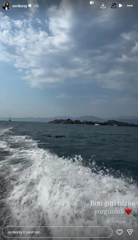 koray-avcinin-tekne-hayati-dikkat-cekti-1786442749940.jpg Şehir hayatını geride bıraktı: Koray Avcı’nın Fethiye’deki tekne hayatı dikkat çekti-3