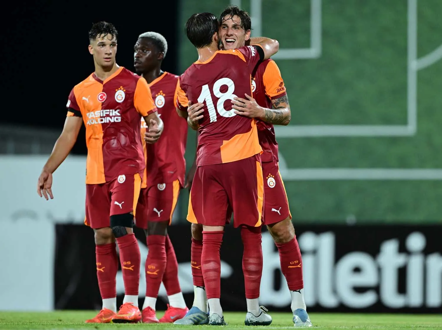 Galatasaray'da 7 yıldız yolcu! Transfer için gitmeleri gerekiyor - 23