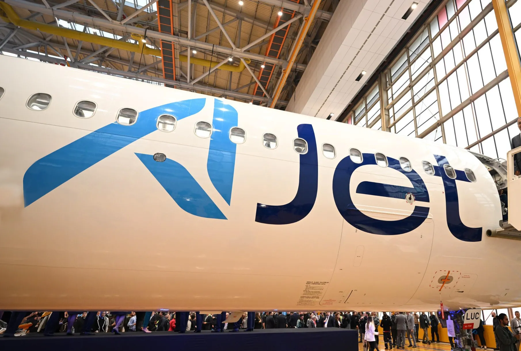 AnadoluJet AJET oluyor!