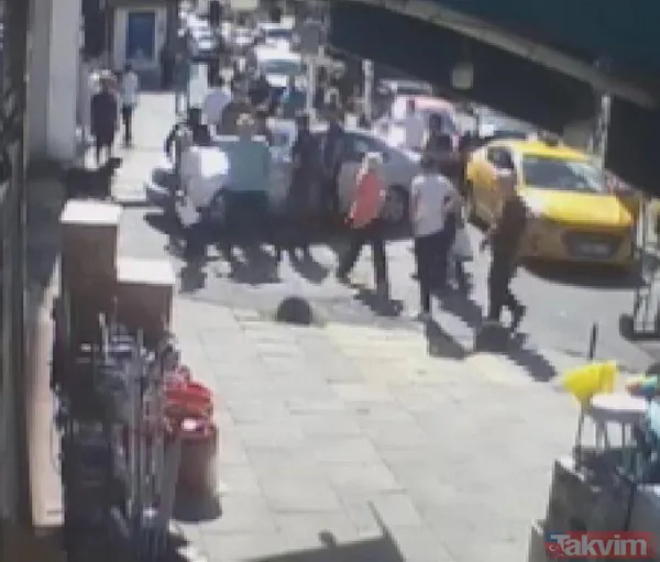 İstanbul Kadıköy'de eski sevgili dehşeti! Kaçırmaya çalıştı esnaf engel oldu - 2