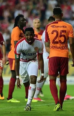G.Saray deplasmanda takıldı