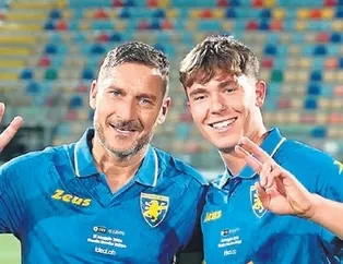 Totti’nin oğlu şaşırttı: Daha 19’unda emekli!