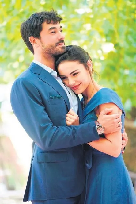 ask-bacayi-sardi-1630444272329.jpeg Kalp Yarası'nda aşk bacayı sardı! Türkiye Ferit ile Ayşe'ye kilitlendi-1