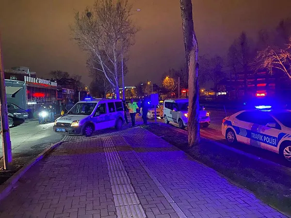 gece-kulubunde-cikan-silahli-kavgada-biri-agir-2-kisi-yaralandi-1643436645057.jpg
