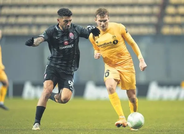 ersin-destanoglunu-kadrosuna-katmak-isteyen-nice-rotayi-tottenhamin-file-bekcisi-hugo-llorise-cevirdigi-iddia-edildi-1641161209156.jpeg Ersin Destanoğlu'nu kadrosuna katmak isteyen Nice rotayı Tottenham’ın file bekçisi Hugo Lloris'e çevirdiği iddia edildi-6